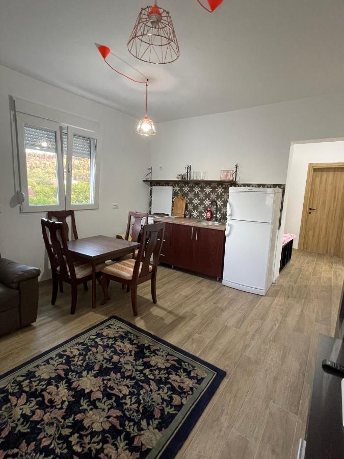 Entire Spacious Apartment With Free Parking Podgorica Exteriér fotografie